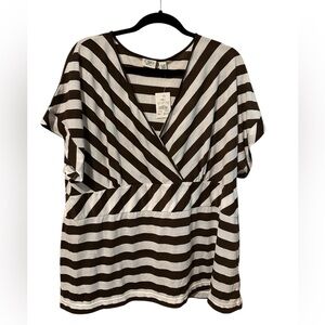 🍉Cato Brown and White Wrap Blouse Relaxed Fit. New